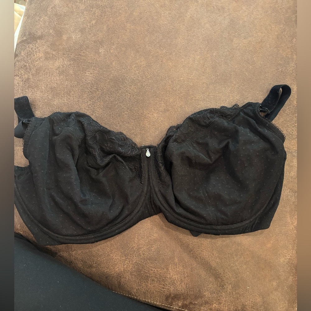 Cake maternity black Nursing Bra. 34HH